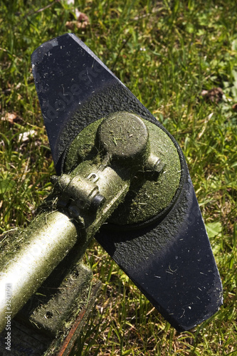 brushcutter blade