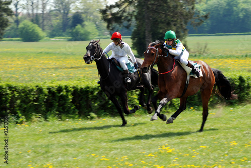 a scene of a horse race