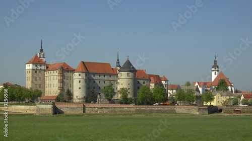 schloss hartenfels 01