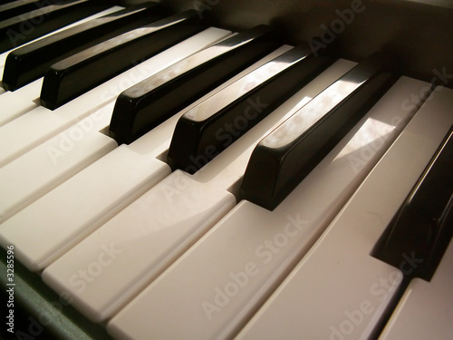 piano keyboard