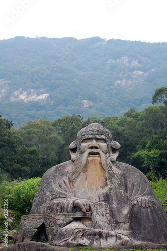 buddha and mountain © Quennie Chua