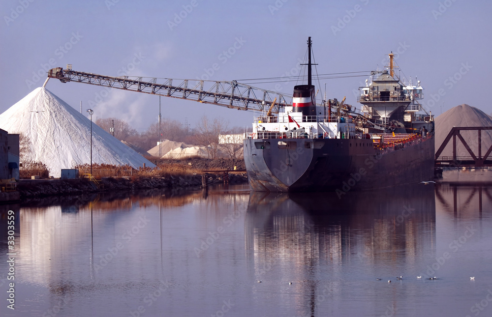 salt ship, unloading