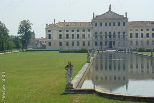 villa au reflet photo