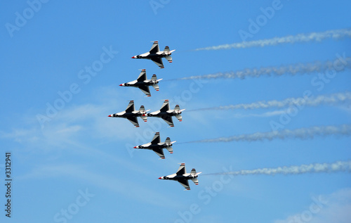 Canvas Print formation of f-16 fighter jets