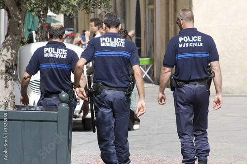 policiers de dos photo