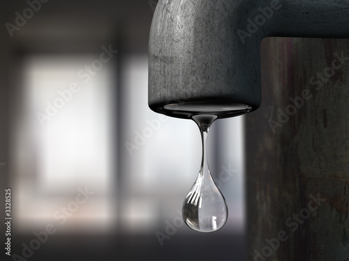 goccia d'acqua - rubinetto photo
