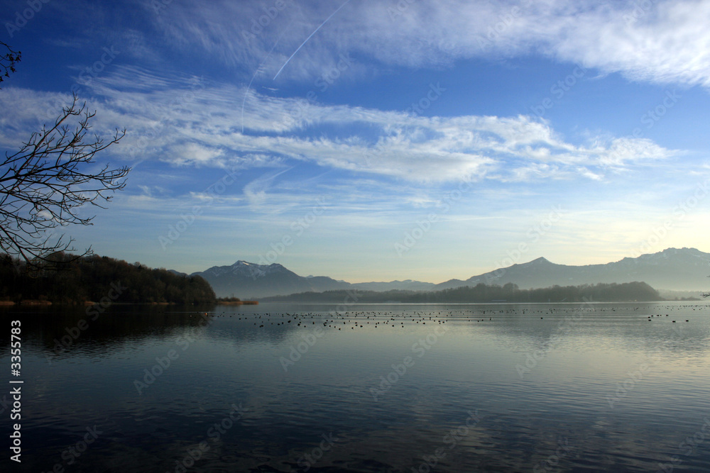 chiemsee an einem winternachmittag