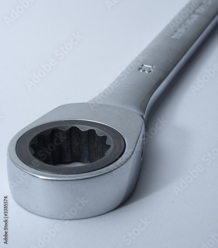 single ratchet ring ended spanner or wrench