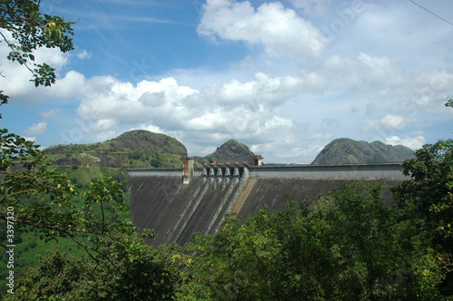 dam photo