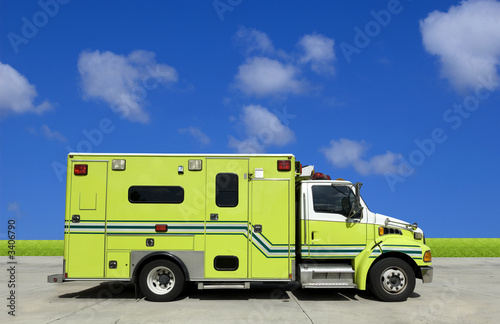 Wallpaper Mural ambulance Torontodigital.ca