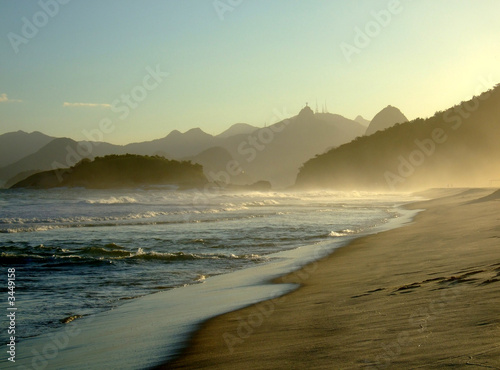 corcovado view from piratininga beach