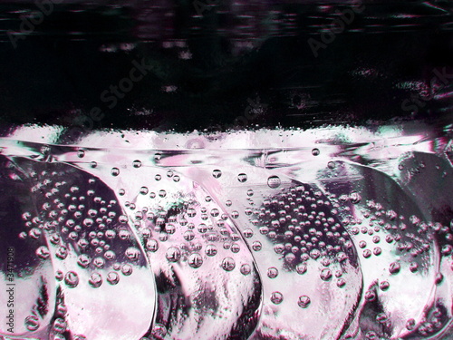 bubbles in the mineral water