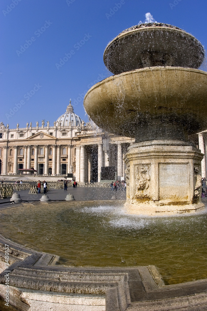 fontana in vaticano
