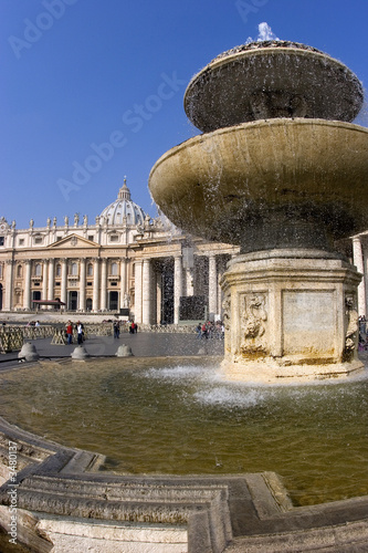 fontana in vaticano