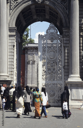 dolmabahce entrance-1