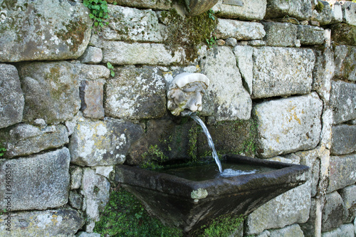 wall fountain
