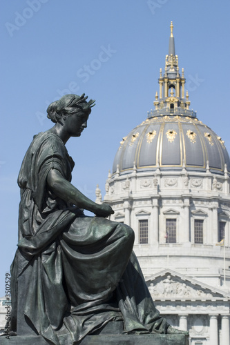 Photography statue with city hall dome portrait