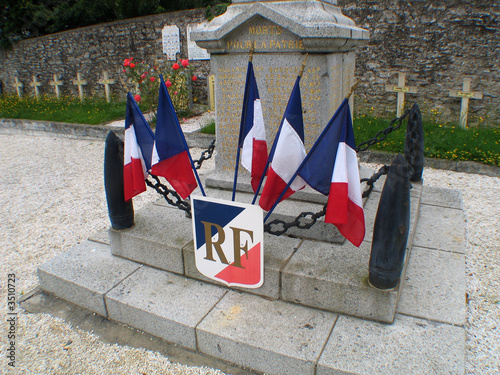 monument aux morts photo