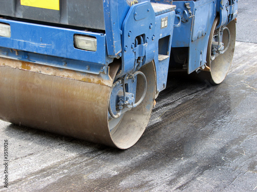 asphalt roller