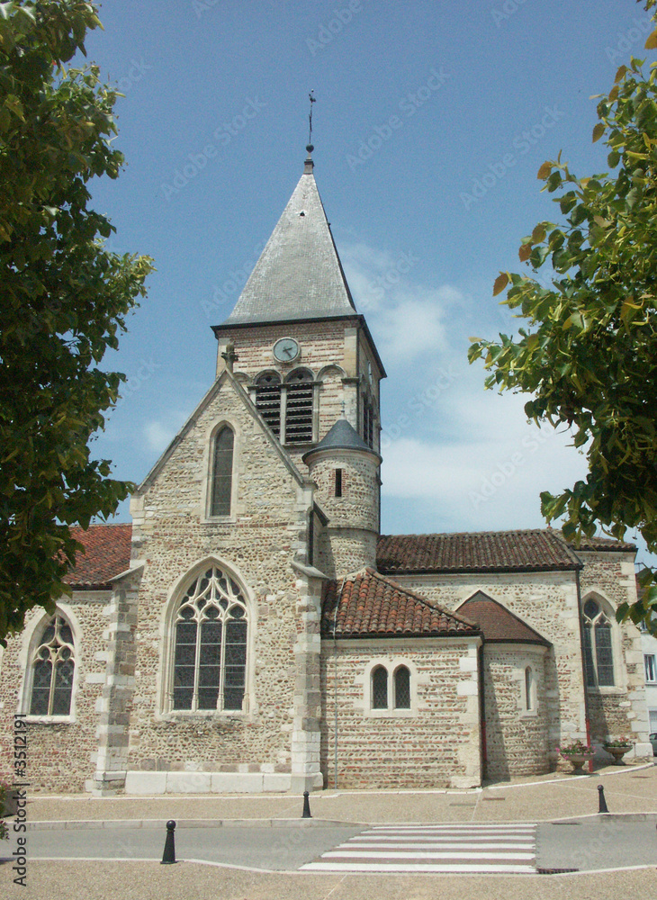L'église de Villars-Les-Dombes dans l'Ain L'église de Villars-Les-Dombes dans l'Ain
