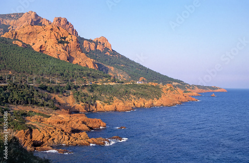 esterel-1b