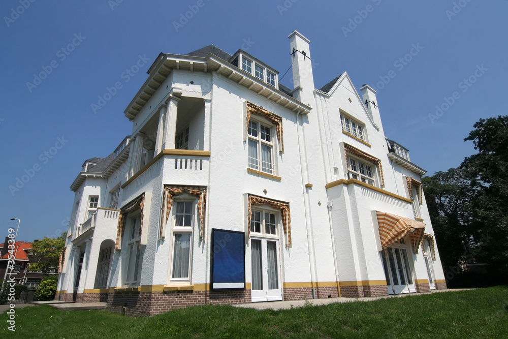 White villa in uptown The Hague