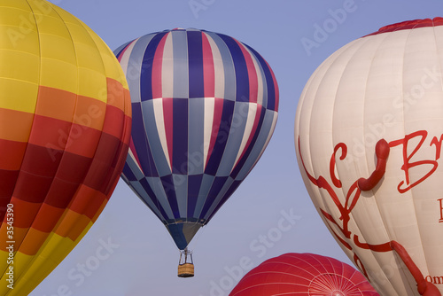  hot air balloons taking off 