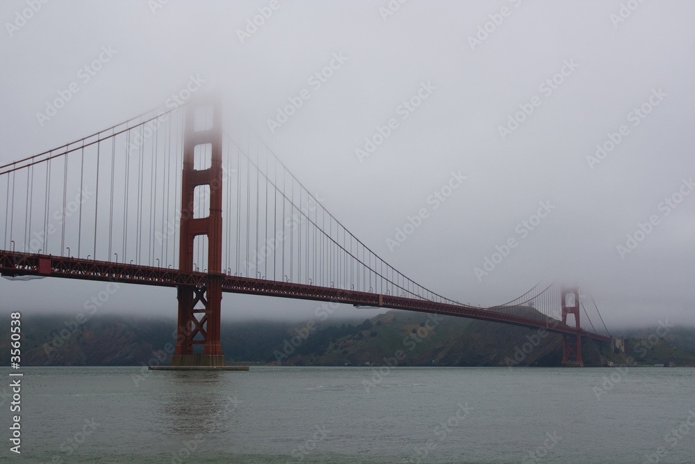 Obraz premium The famous Golden Gate Bridge in San Francisco