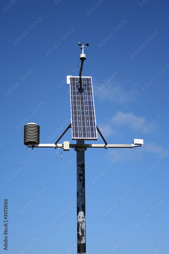Small solar powered weather monitoring station