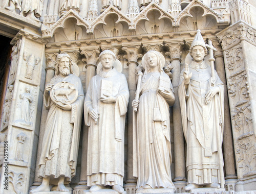 Statue at the Doors of Notre Dame