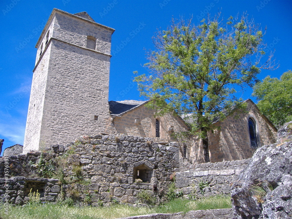 église de village médiéval 6