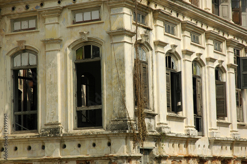 Foto Demolished old building