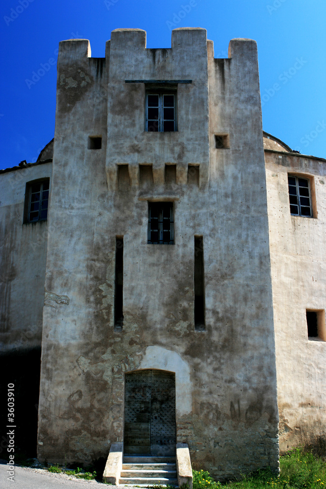 Citadelle de Saint Florent au pied du Cap Corse.