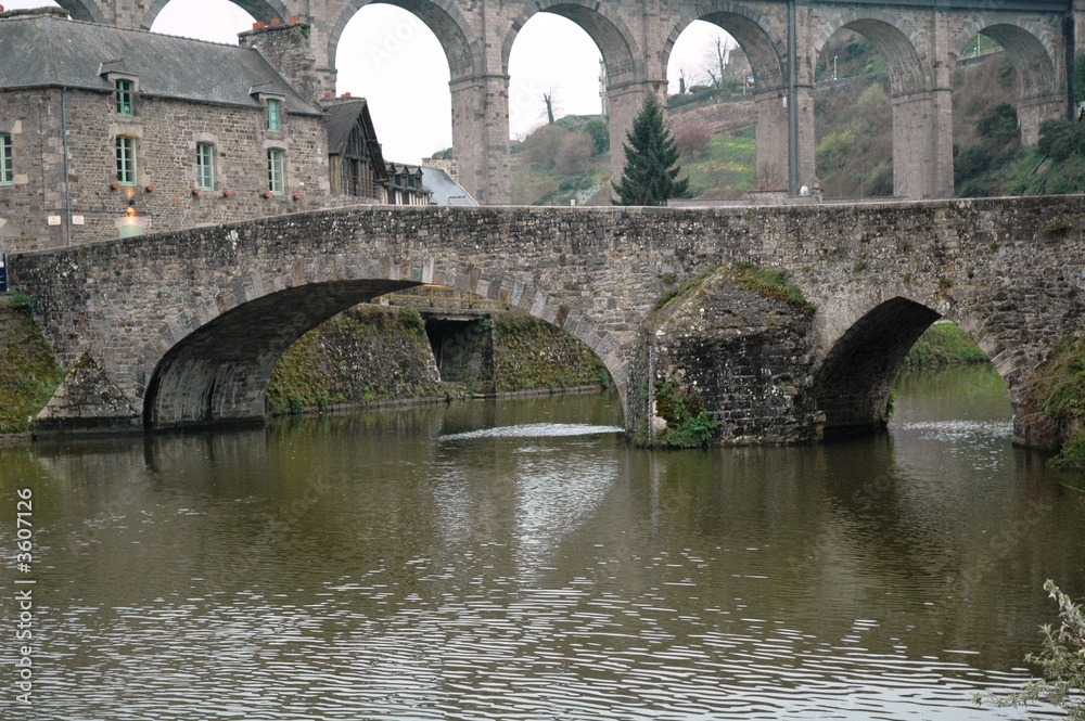 Fototapeta premium Ponts de Dinan