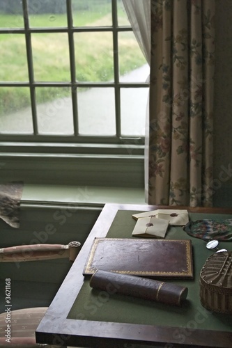 Writing desk