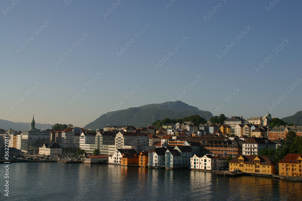 Bergen, Seeseite