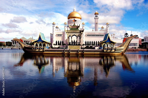 La Grande Mosquee de Brunei Darussalam photo