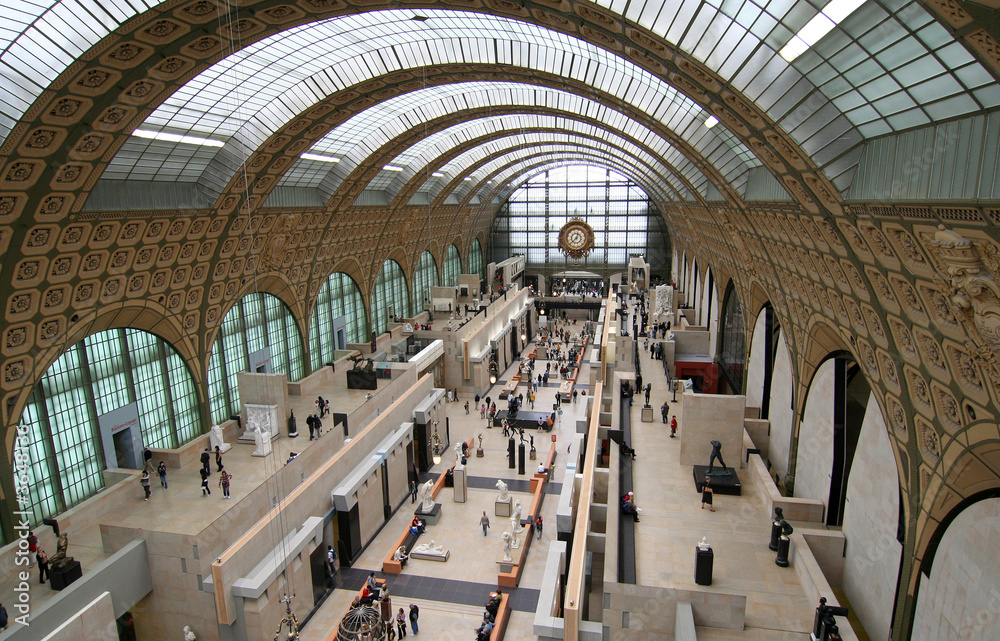 Naklejka premium Główna sala Muzeum d'Orsay w Paryżu
