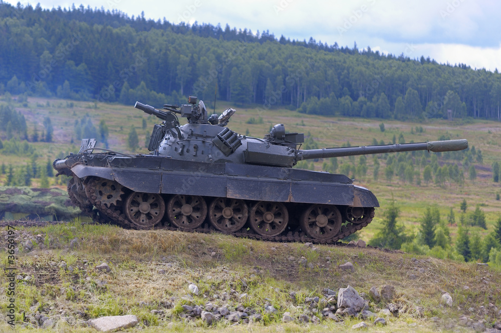 Naklejka premium worn out russian T 55/54 medium tank