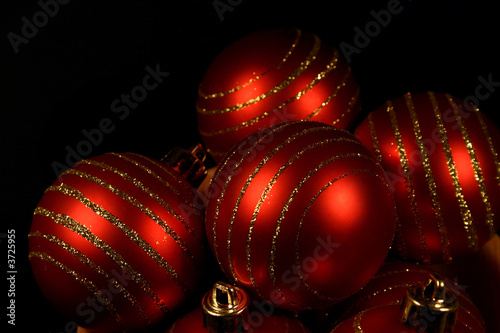 red Christmas decorations photo