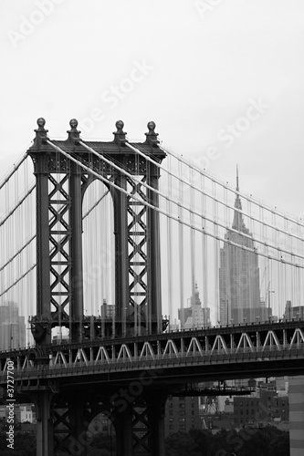 Manhattan Bridge in New York City (Black and White) #3727700