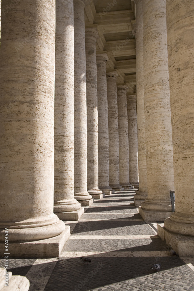 Collonade in St Peters Square, Rome Collonade in St Peters Square, Rome