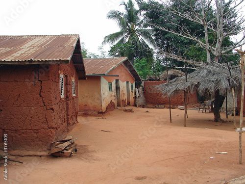 Village de brousse en Afrique