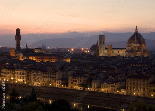 Florence by night © Paul