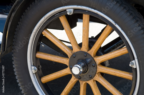 Wood spoke wheel on an antique automobile