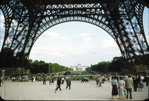 Paris 1950's © Eugenios