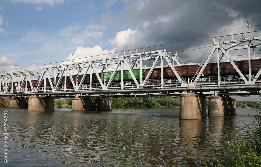 railway bridge 