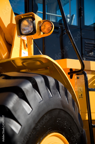 Bulldozer Cab, Lights and Wheel detail