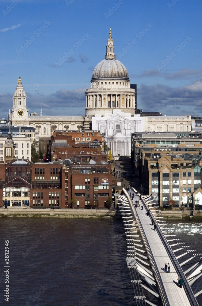 St.Paul Cathedral. Thames River Millennium Bridge