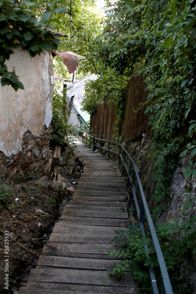 Gehsteigtreppe ins Burg